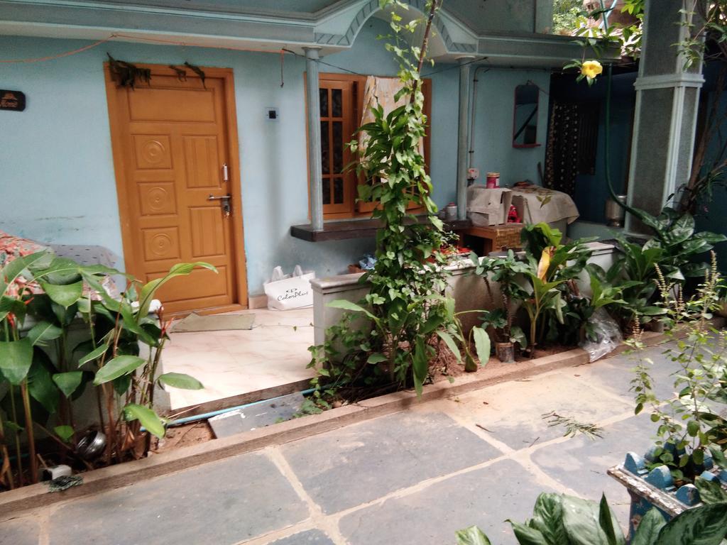 Bobby Guest House Hampi Exteriör bild